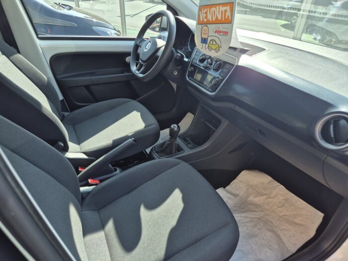 VW UP - immagine 5